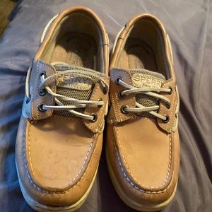 Gently worn sperrys